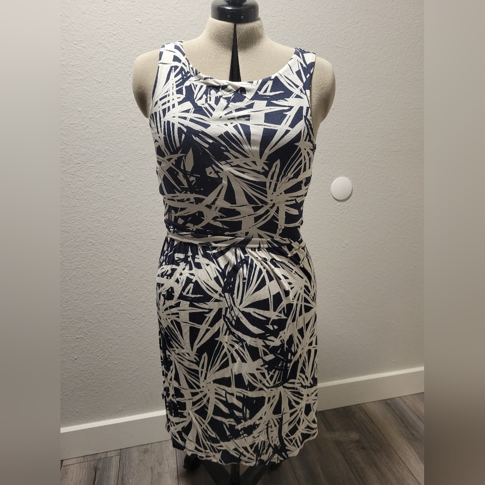 LOFT S Cut Out Summer Dress